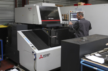 &Eacute;lectro&eacute;rosion &agrave; fil